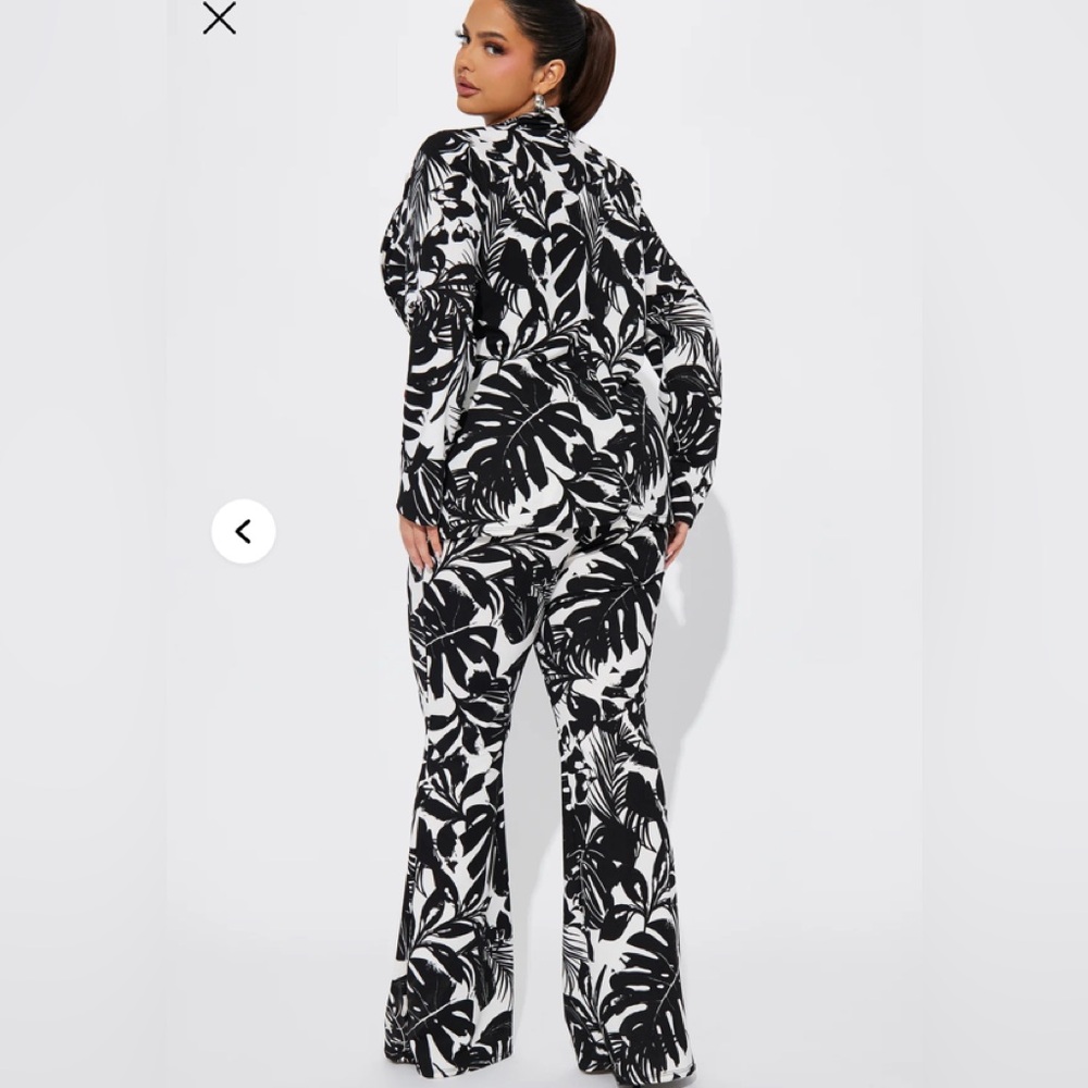 Tropical Vibe 3 Piece Pant Set - Black/White High-Rise Leaf Print Flared Pants - Picture 4 of 5